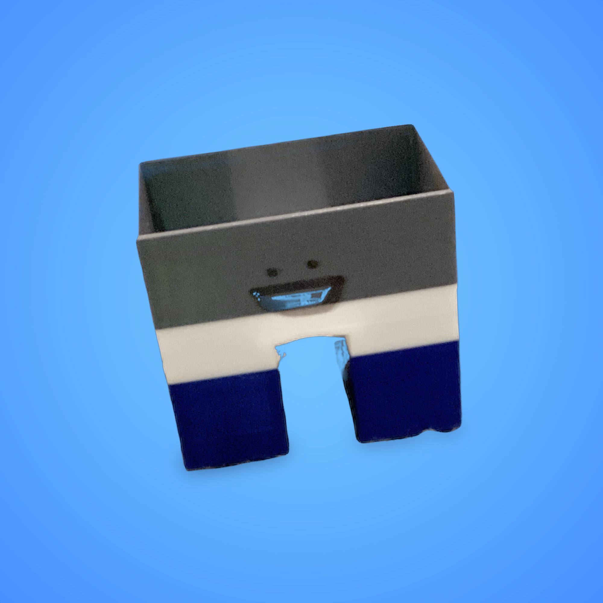 Classic Deskbuddy organizer, front view